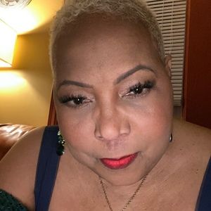 Meet your Posher, Wendy